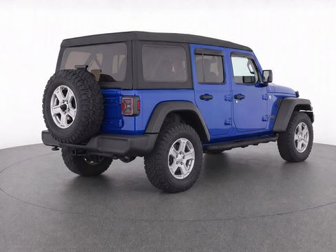 Used 2018 Jeep Wrangler Unlimited Sport S AWD/4WD image 9