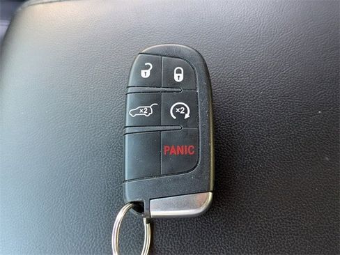 Used 2020 Jeep Grand Cherokee Altitude image 30