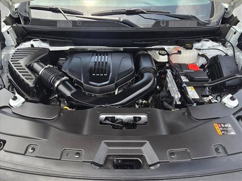 Used 2026 GMC Acadia Elevation w/ Elevation Premium Package FWD image 22