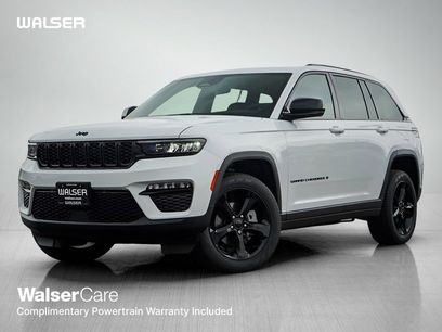 New 2025 Jeep Grand Cherokee Limited w/ Black Appearance Package