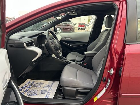 Certified 2024 Toyota Corolla SE w/ SE Package image 13