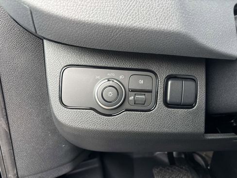 Used 2024 Mercedes-Benz Sprinter 2500 image 15