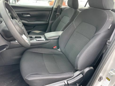 Certified 2023 Nissan Sentra S FWD image 6
