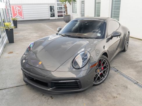 Used 2021 Porsche 911 Carrera 4S image 3