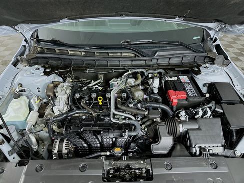 Used 2024 Nissan Altima 2.5 SR FWD image 28