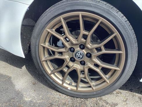 Certified 2023 Toyota Camry SE w/ Convenience Package image 5