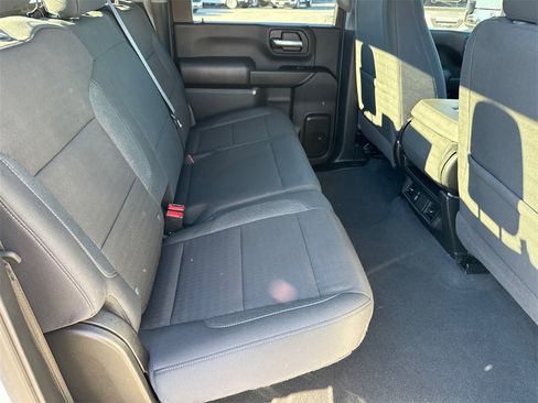 Used 2025 Chevrolet Silverado 2500 Custom w/ Custom Value Package image 18