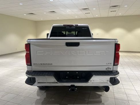 Used 2024 Chevrolet Silverado 2500 LTZ w/ LTZ Premium Package AWD/4WD image 4