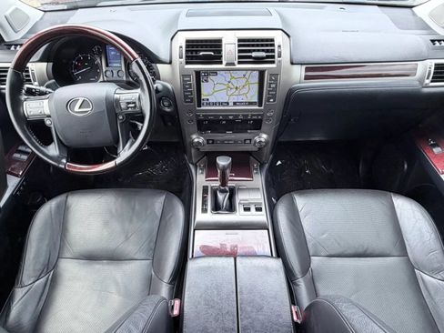 Used 2018 Lexus GX 460 Premium w/ Premium Package AWD/4WD image 19