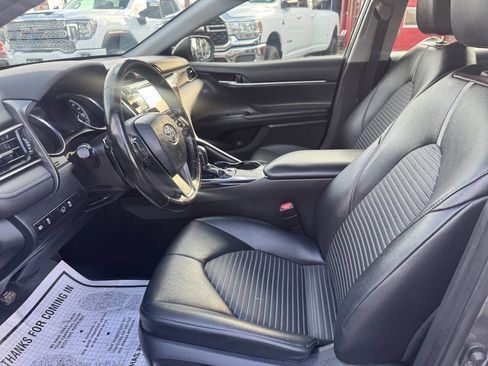 Used 2019 Toyota Camry SE FWD image 20