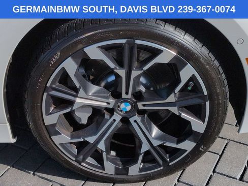 Used 2025 BMW 330i Sedan w/ Premium Package RWD image 12