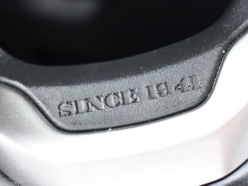 Used 2020 Jeep Grand Cherokee Altitude image 25