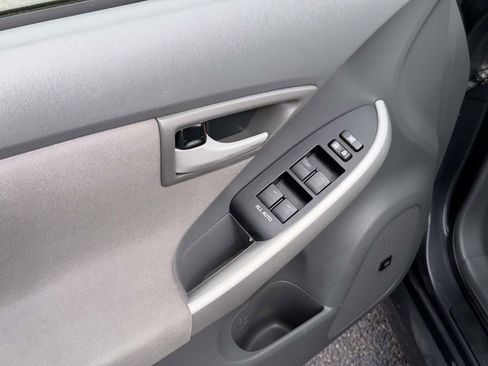 Used 2011 Toyota Prius Three image 17