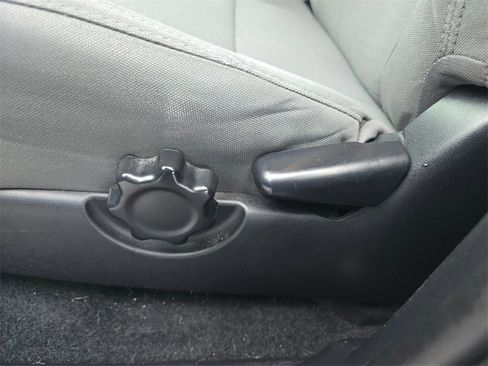 Used 2019 Toyota Tacoma SR5 image 18