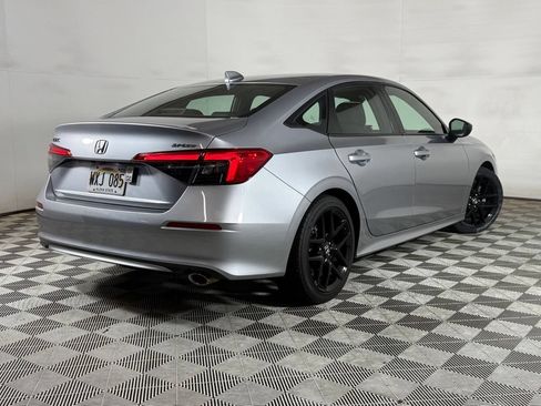 Used 2024 Honda Civic Sport image 2