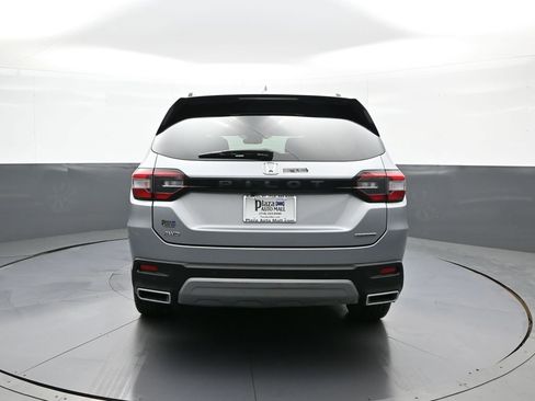 Used 2024 Honda Pilot Touring image 7