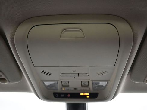 Used 2018 Cadillac XT5 Luxury image 26