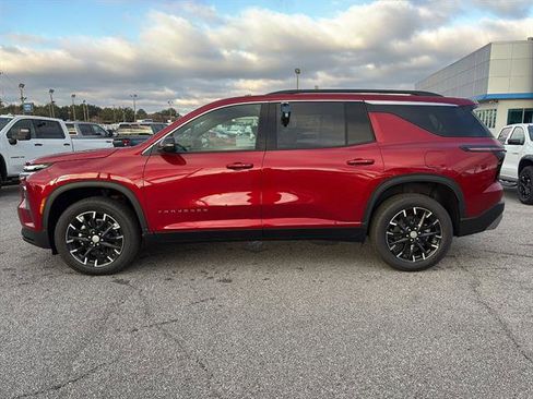 New 2026 Chevrolet Traverse LT w/ Sun and Wheel Package FWD image 4