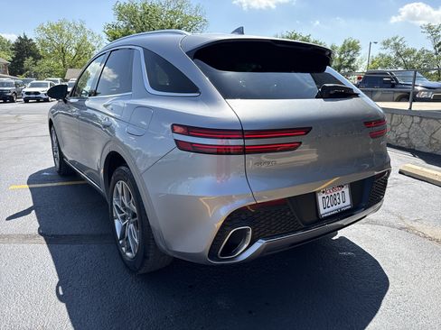 Used 2025 Genesis GV70 2.5T AWD/4WD image 7
