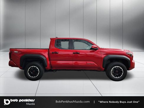 Used 2024 Toyota Tacoma TRD Off-Road image 24
