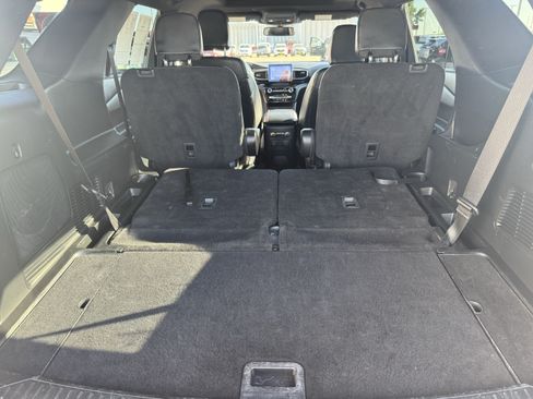 Certified 2022 Ford Explorer ST-Line w/ Class IV Trailer Tow Package AWD/4WD image 13