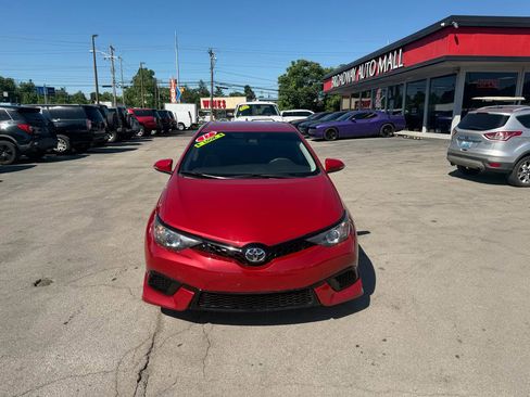 Used 2017 Toyota Corolla iM w/ All-Weather Mat Package FWD image 8