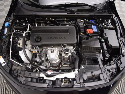 Used 2025 Honda Civic Sport image 26