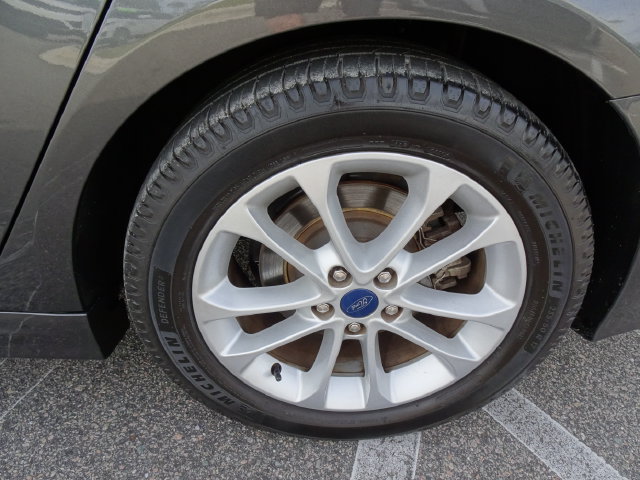 Used 2019 Ford Fusion SE FWD image 33