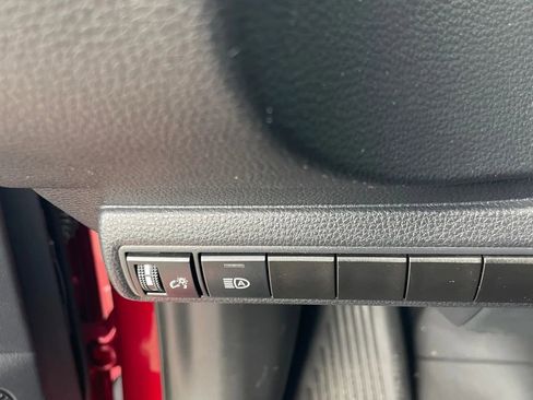 Used 2025 Toyota Corolla LE image 20