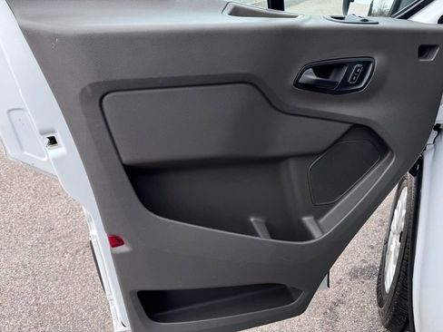 Used 2023 Ford Transit 250 Low Roof RWD image 13