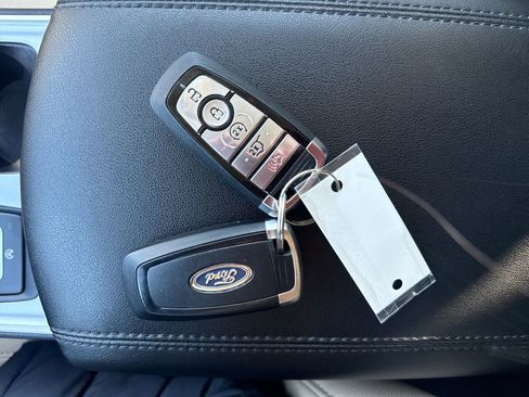 Used 2023 Ford Edge SEL w/ Convenience Package image 40