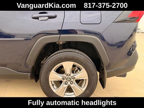 Used 2024 Toyota RAV4 XLE w/ Convenience Package image 9