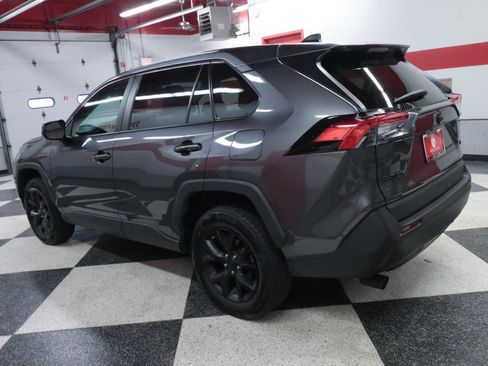 Used 2022 Toyota RAV4 LE image 6