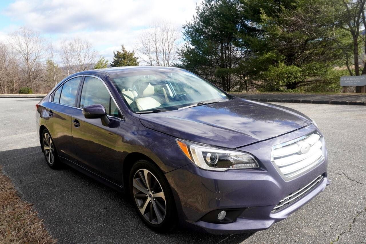 Used 2017 Subaru Legacy 2.5i Limited AWD/4WD image 3