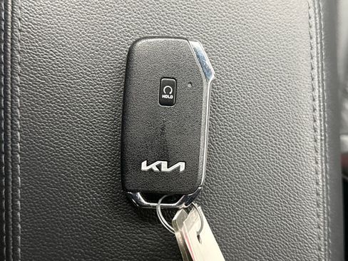 Used 2025 Kia Sportage X-Line w/ Premium Package AWD/4WD image 25