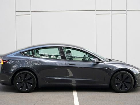 Used 2024 Tesla Model 3 RWD image 56