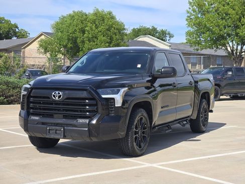 Used 2022 Toyota Tundra SR5 image 3