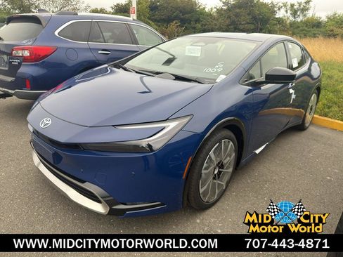 New 2026 Toyota Prius Plug-In Hybrid FWD image 1