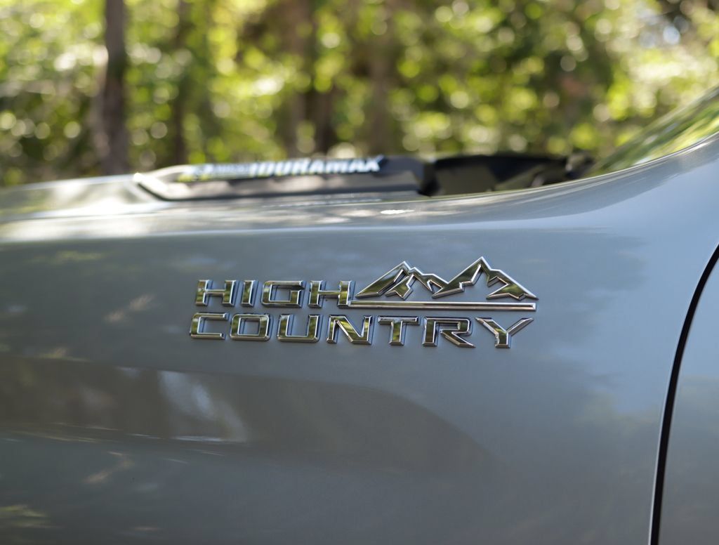 Used 2024 Chevrolet Silverado 2500 High Country w/ High Country Premium Package AWD/4WD image 41