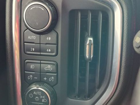 Certified 2019 Chevrolet Silverado 1500 LTZ w/ LTZ Plus Package AWD/4WD image 17