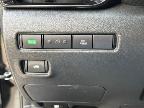 Used 2023 Nissan Sentra SV image 24