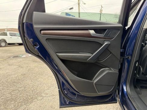 Used 2021 Audi Q5 2.0T Premium w/ Convenience Package image 25