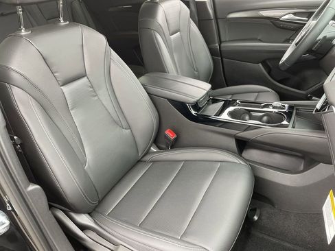 Used 2024 Buick Envision Preferred image 28