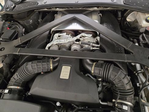 Used 2023 Aston Martin V8 Vantage Coupe RWD image 26