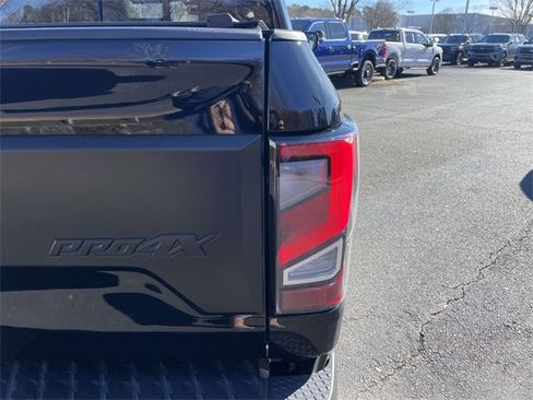 Used 2024 Nissan Titan PRO-4X w/ Pro-4x Convenience Package image 36