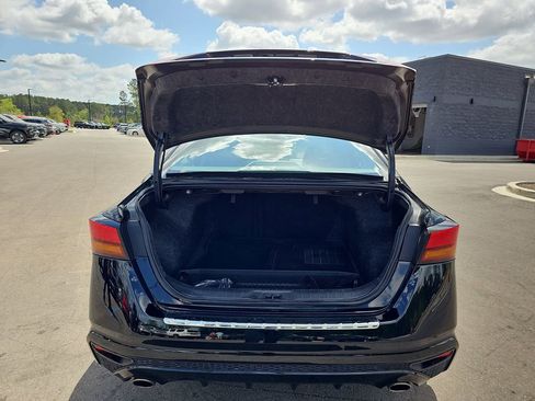 Used 2023 Nissan Altima 2.5 SV w/ SV Premium Package image 16