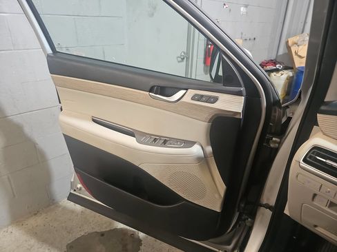 Used 2021 Hyundai Palisade SEL w/ Premium Package AWD/4WD image 28
