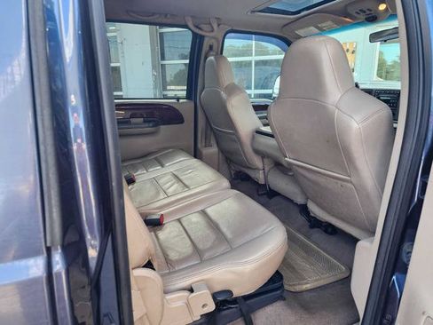 Used 2004 Ford F350 Lariat AWD/4WD image 16