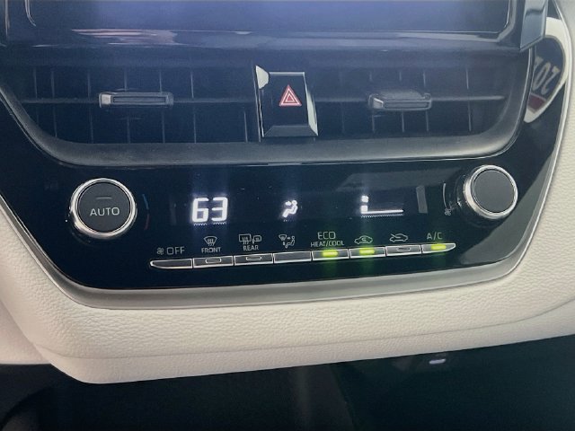 Used 2026 Toyota Corolla SE FWD image 23