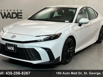 Used 2025 Toyota Camry SE w/ Multimedia Upgrade Package